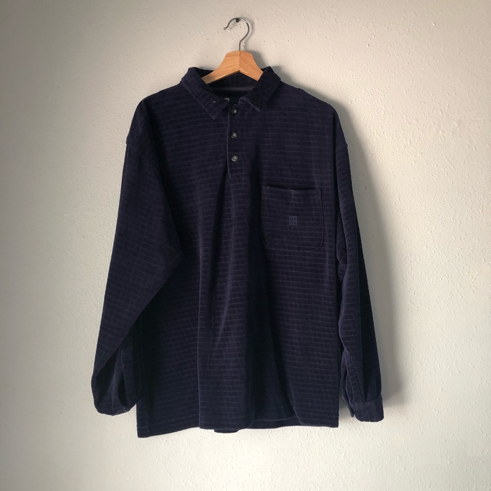 Givenchy vintage Navy 3 Button pullover